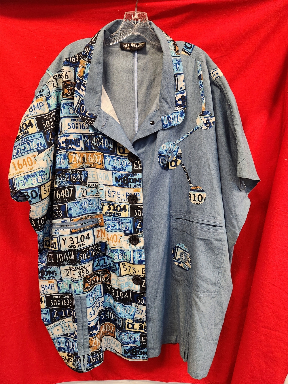Label Patchwork License-Plate Print Short Sleeve Jacket in Blue